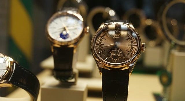ヴァンクリーフアーペルの魅力と中古市場の価値